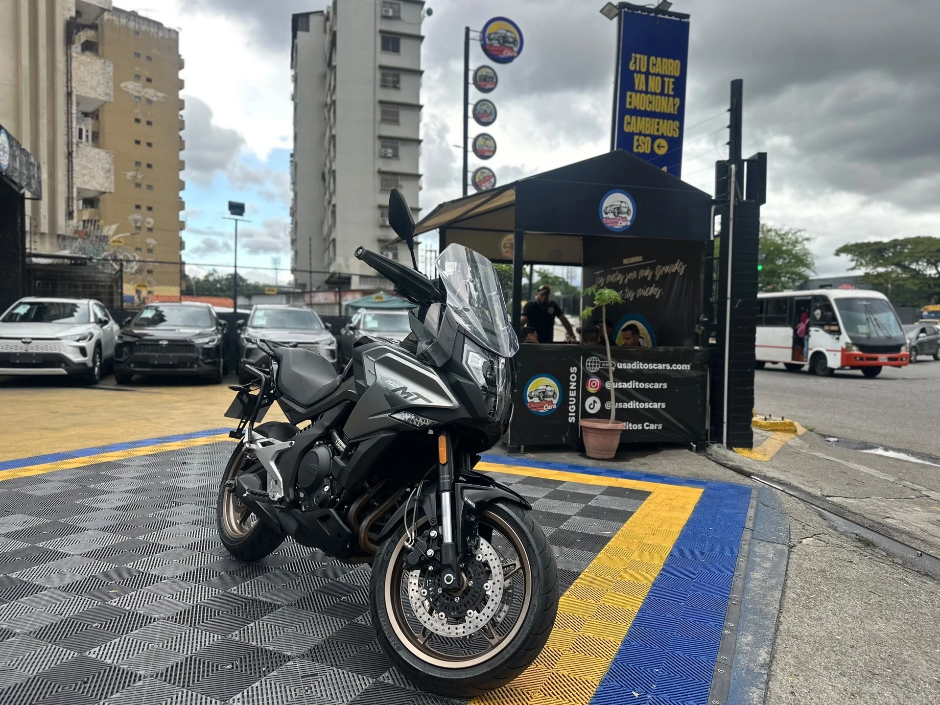 2025 CFMoto 700MT — photo 6