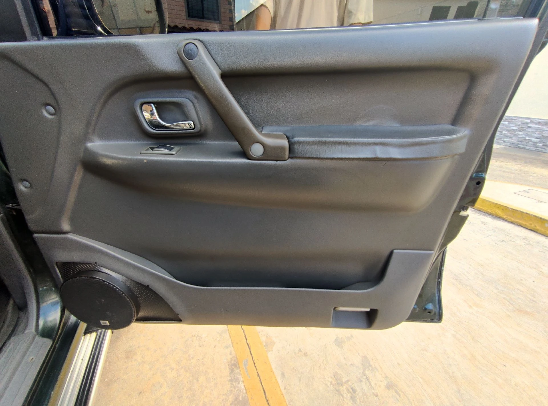 2008 Mitsubishi Montero Dakar — photo 12