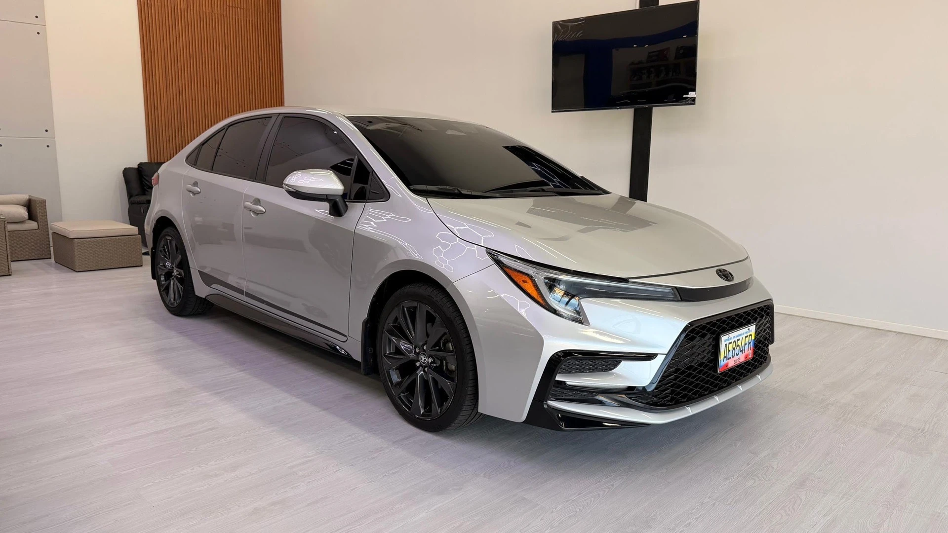 2025 Toyota Corolla SE — photo 2