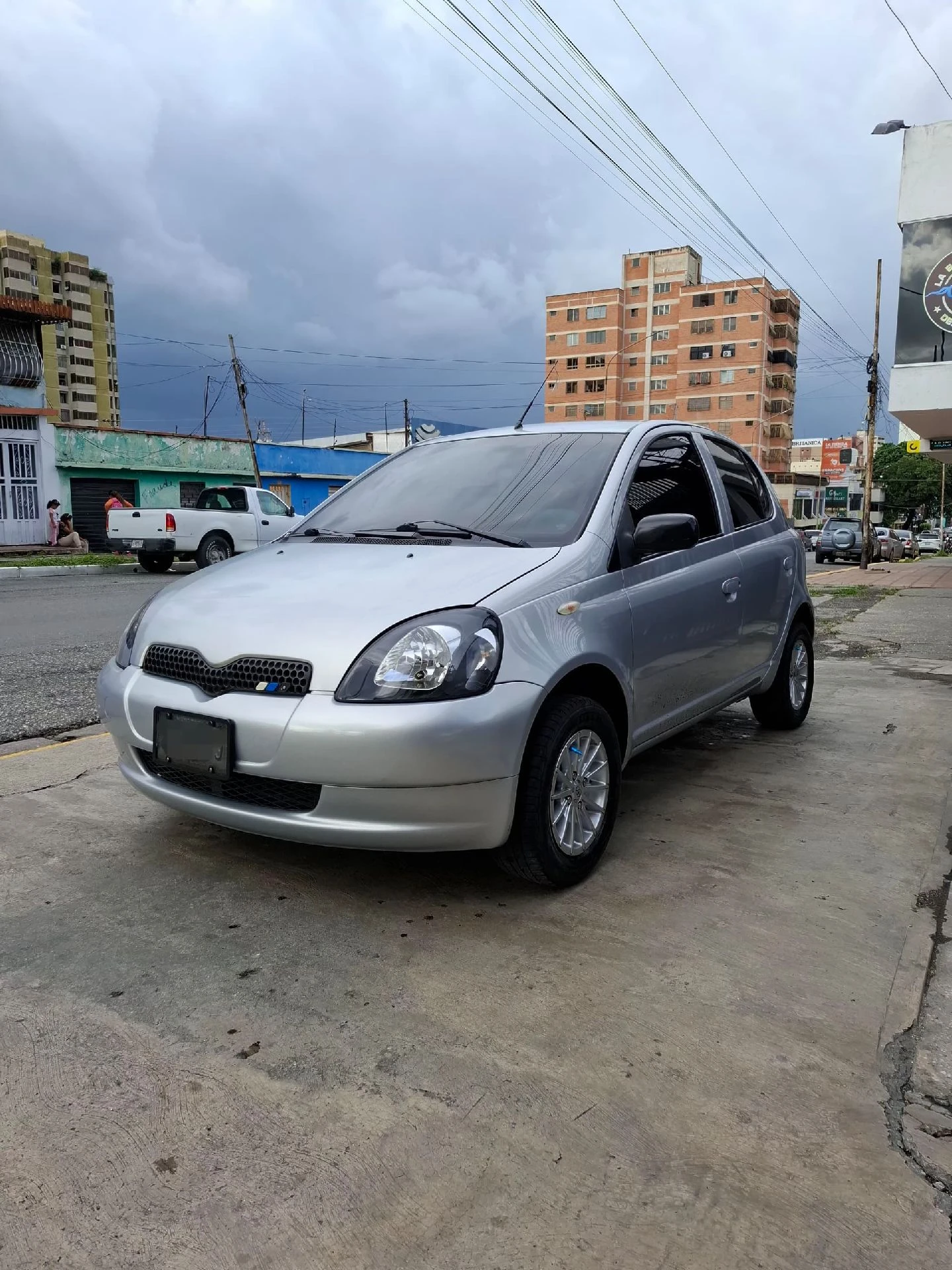 2002 Toyota Yaris Sol 1.3 — photo 6
