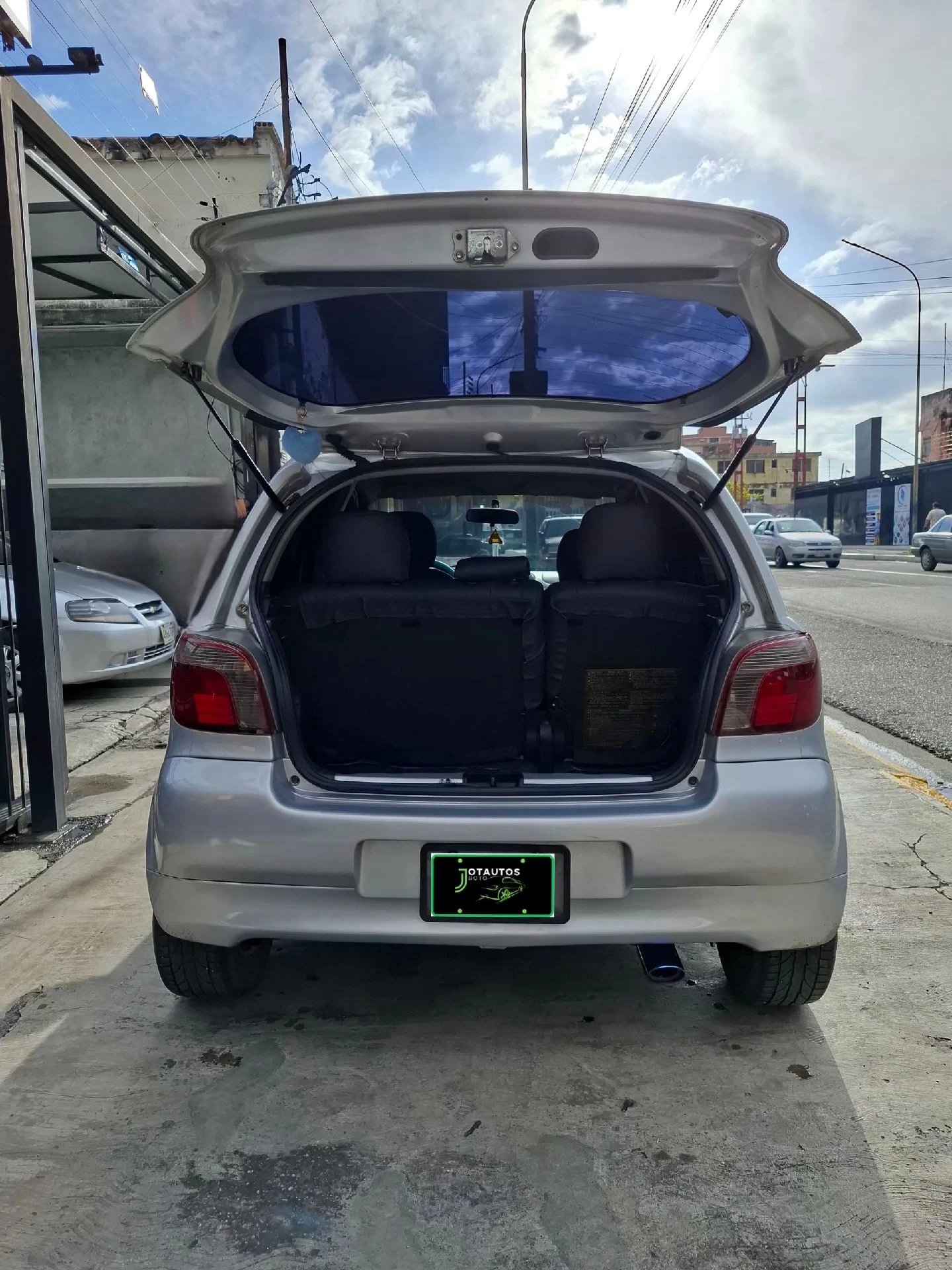 2002 Toyota Yaris Sol 1.3 — photo 8