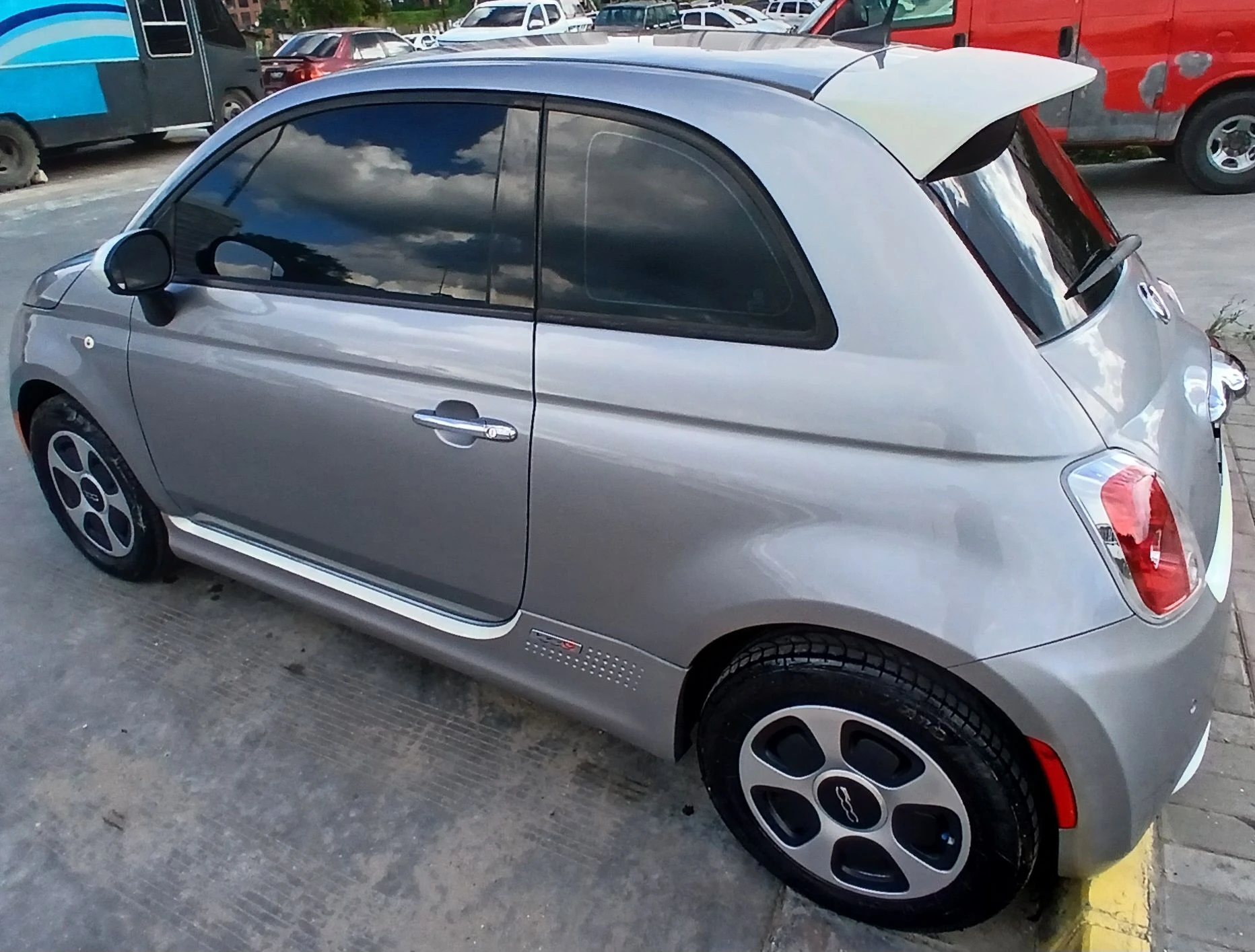 2017 Fiat 500e Sport — foto 2