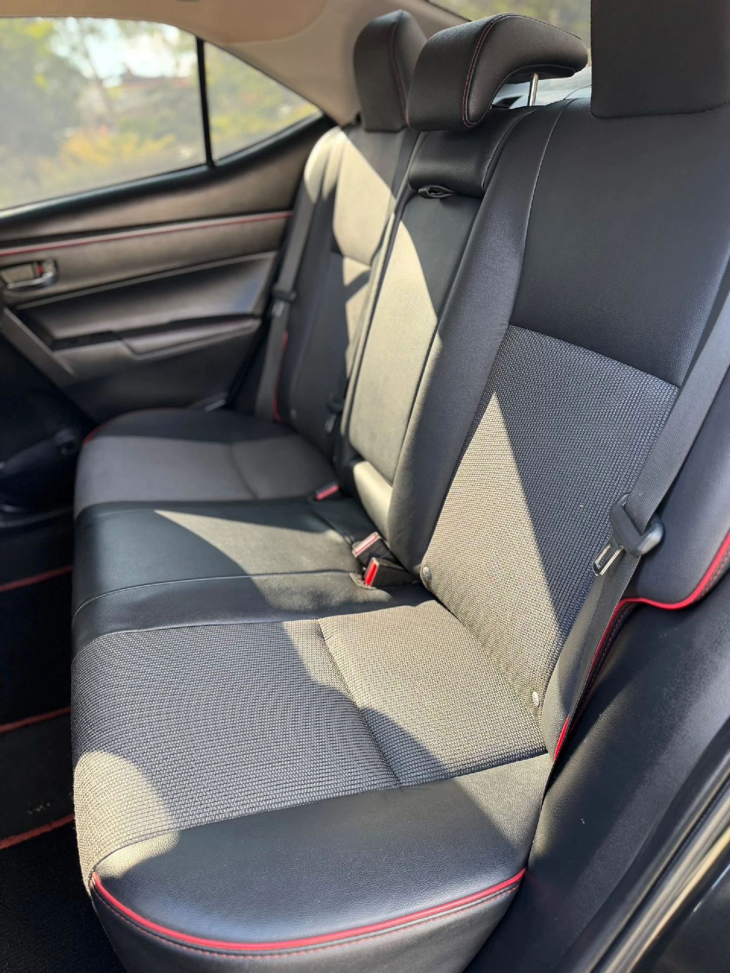 2016 Toyota Corolla S — foto 8