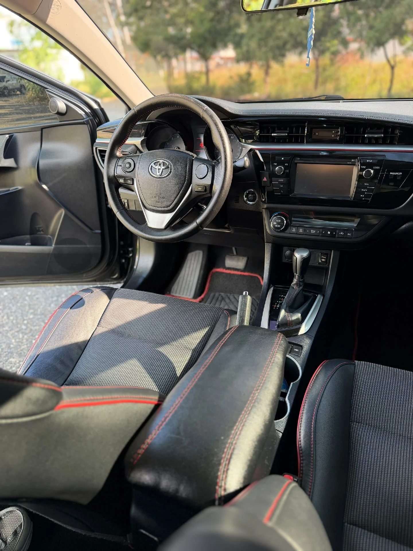 2016 Toyota Corolla S — foto 9