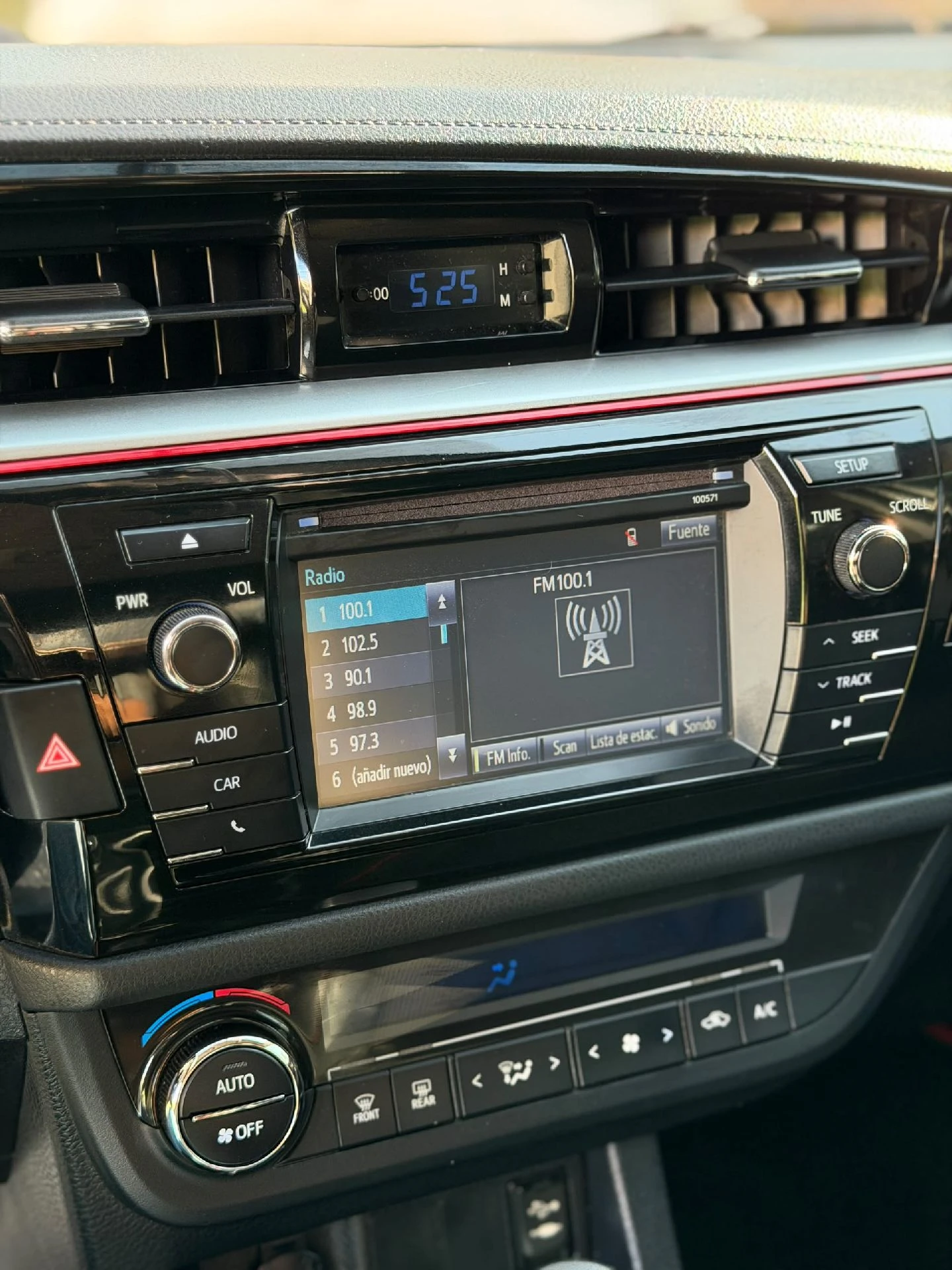 2016 Toyota Corolla S — foto 15