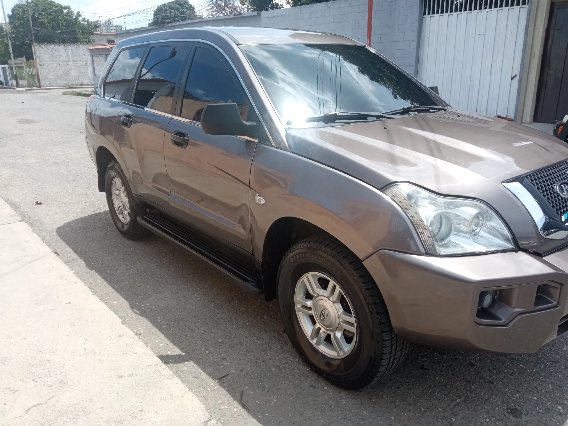 2015 Chery X5 — photo 2