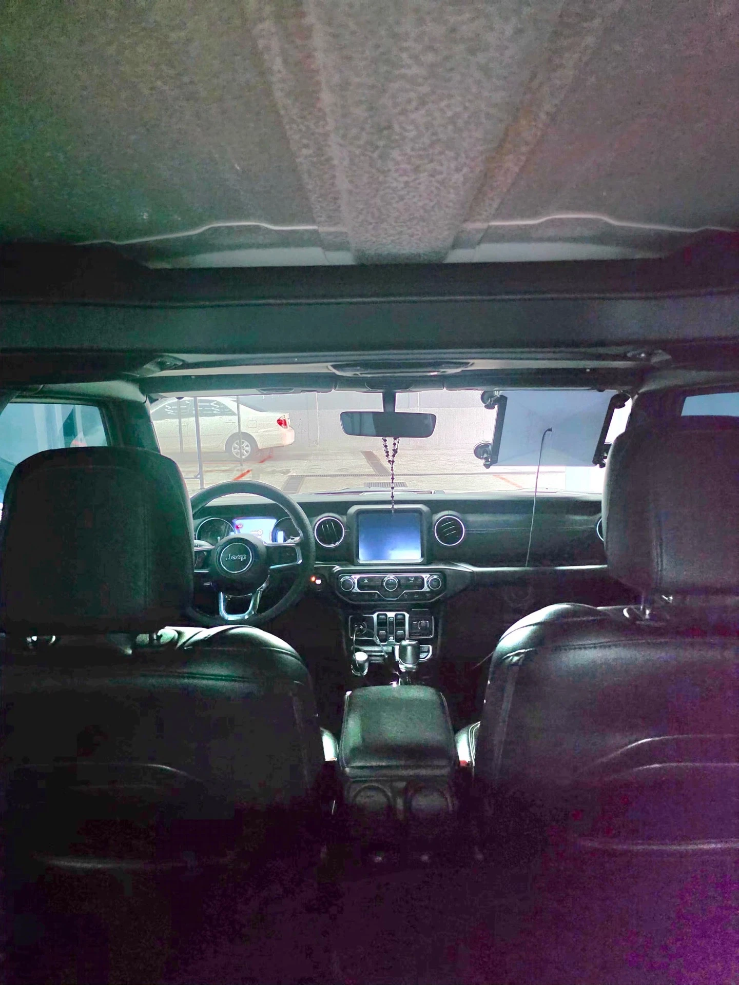 2022 Jeep Sahara — foto 8