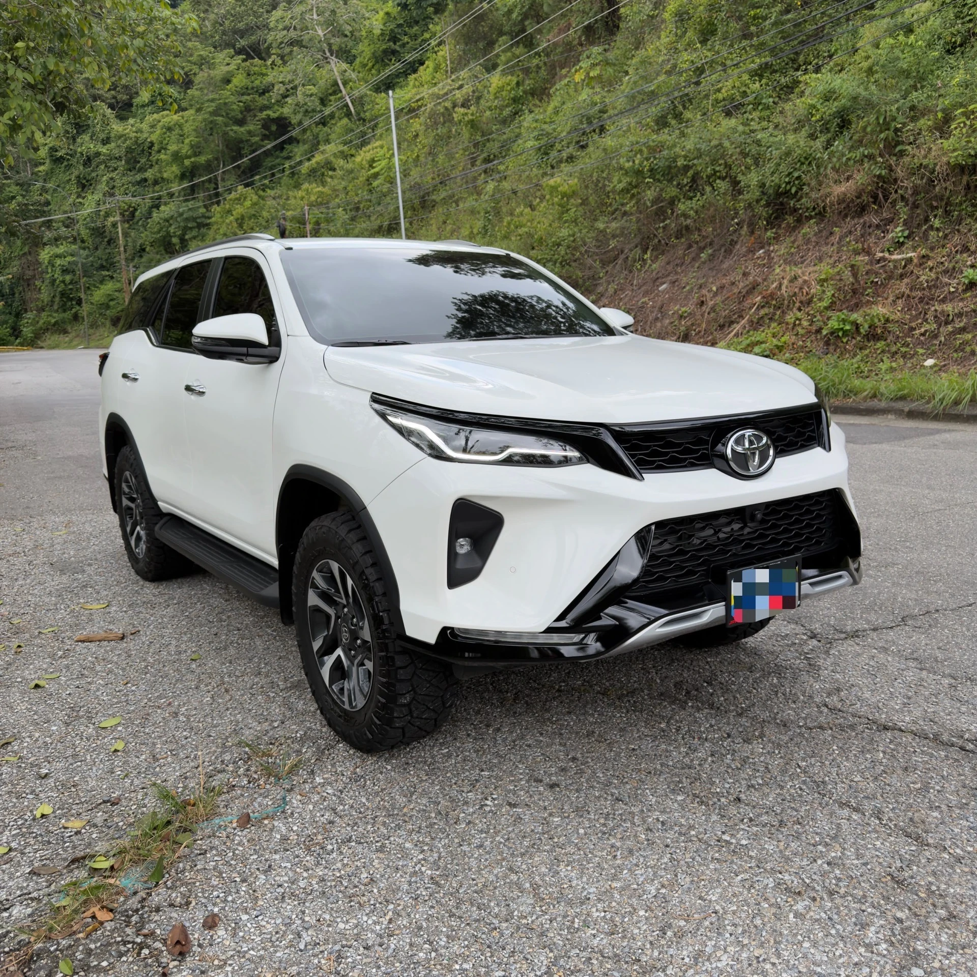 2025 Toyota Fortuner SW4 — foto 2