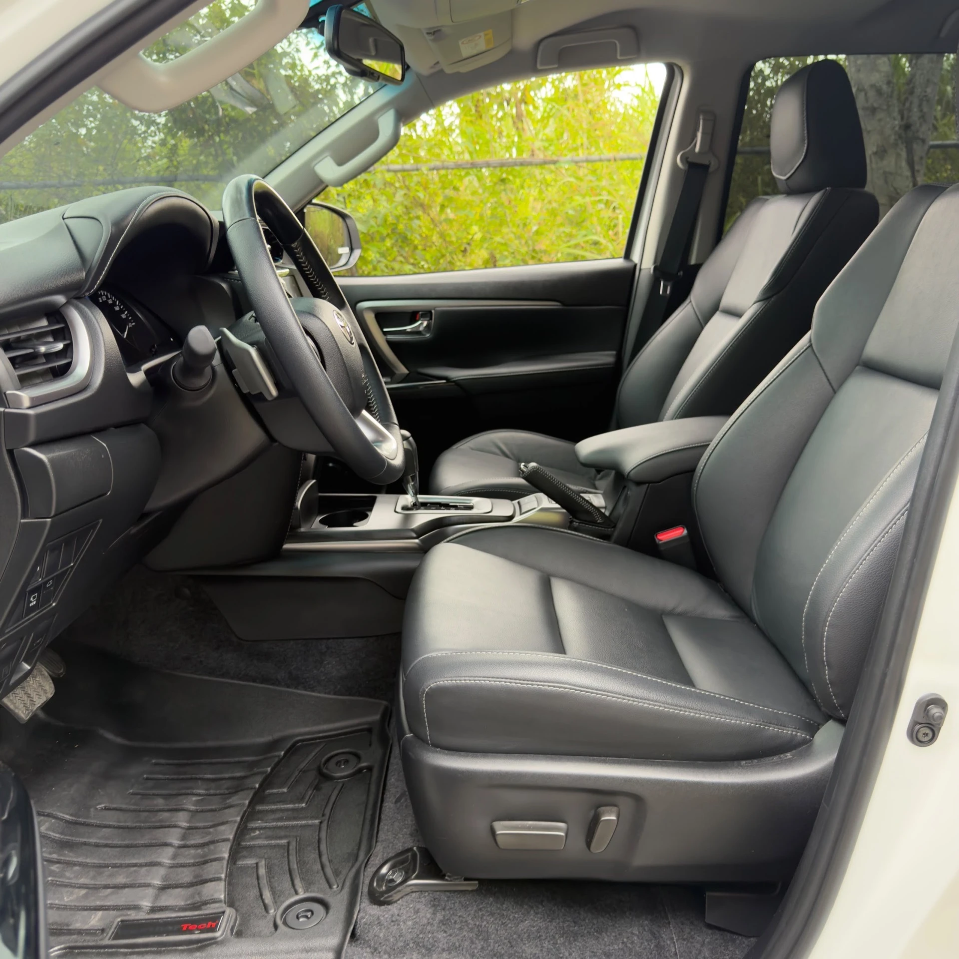 2025 Toyota Fortuner SW4 — foto 12
