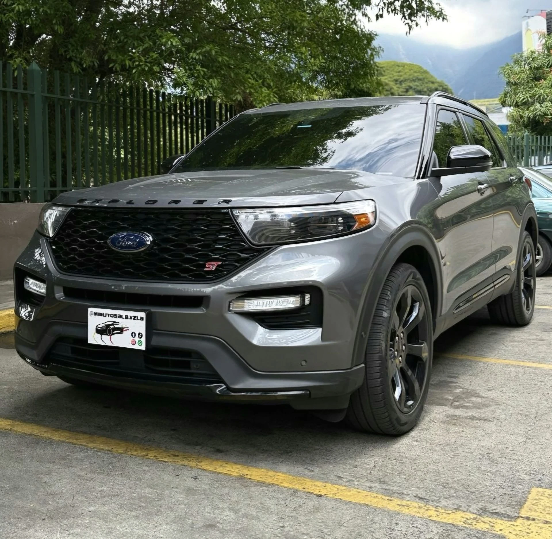 2022 Ford Explorer ST — foto 8