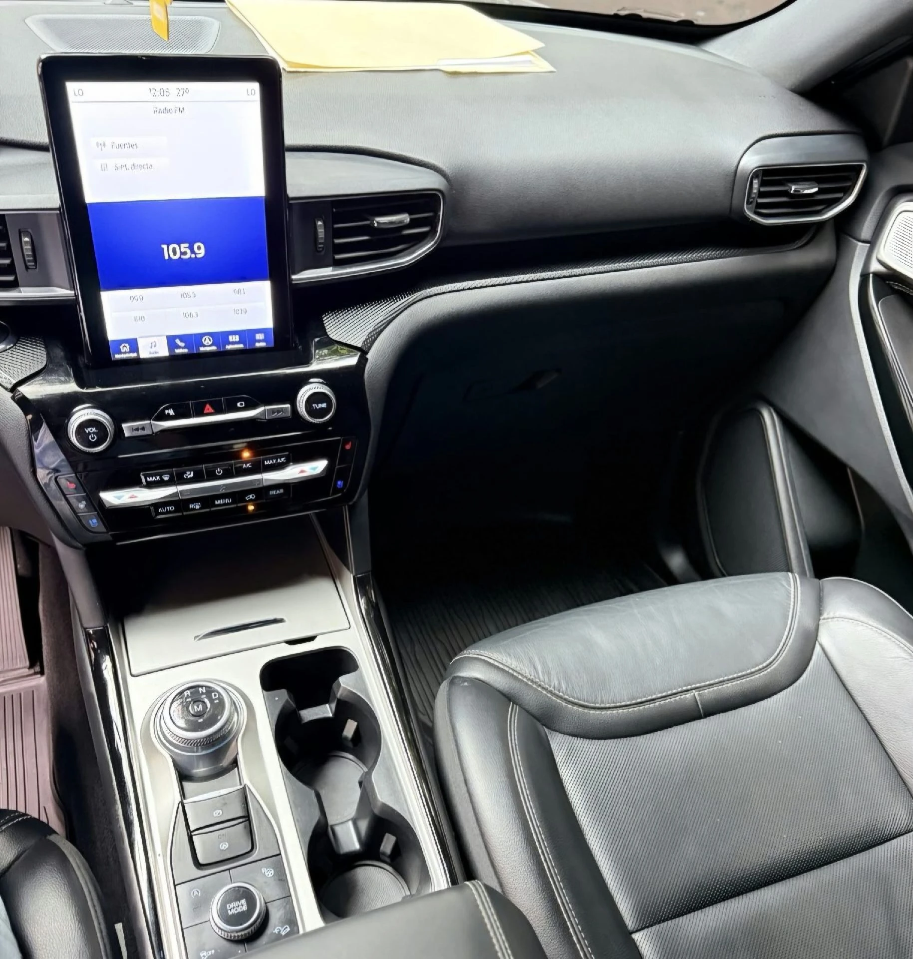 2022 Ford Explorer ST — foto 19