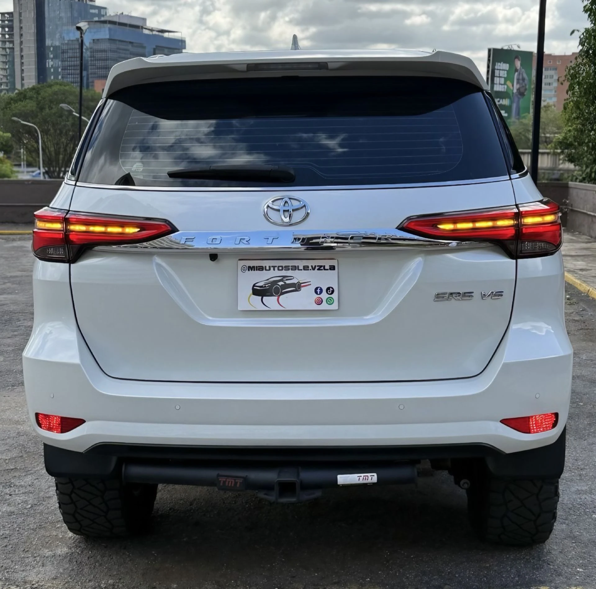 2024 Toyota Fortuner SR5 — foto 5