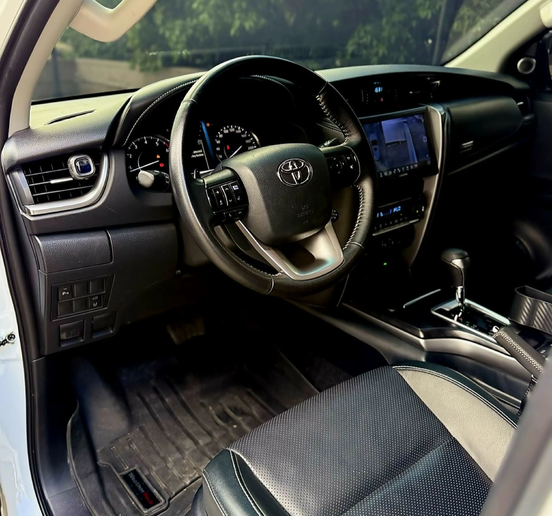 2024 Toyota Fortuner SR5 — foto 12