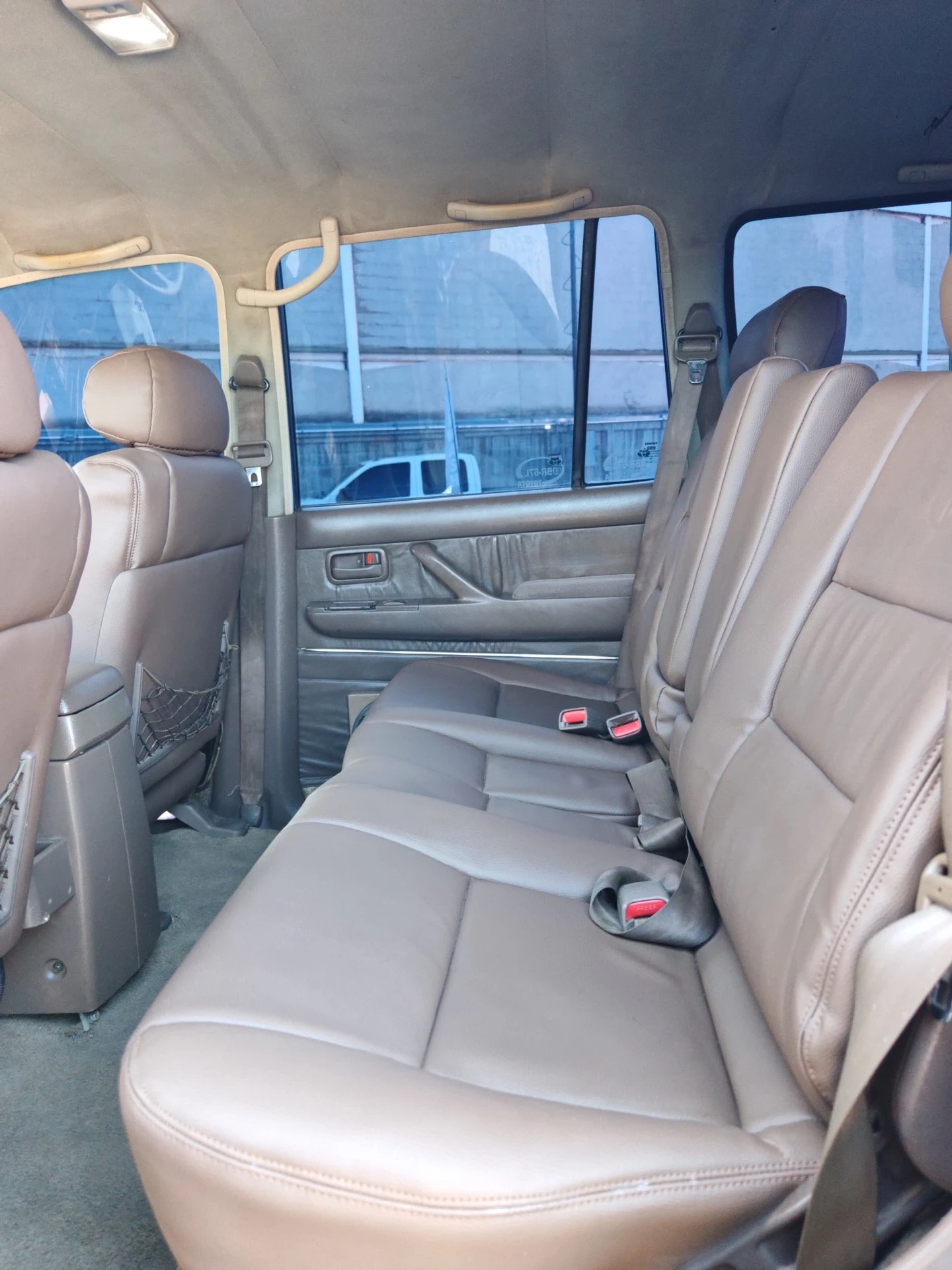 2004 Toyota Burbuja VX — photo 2