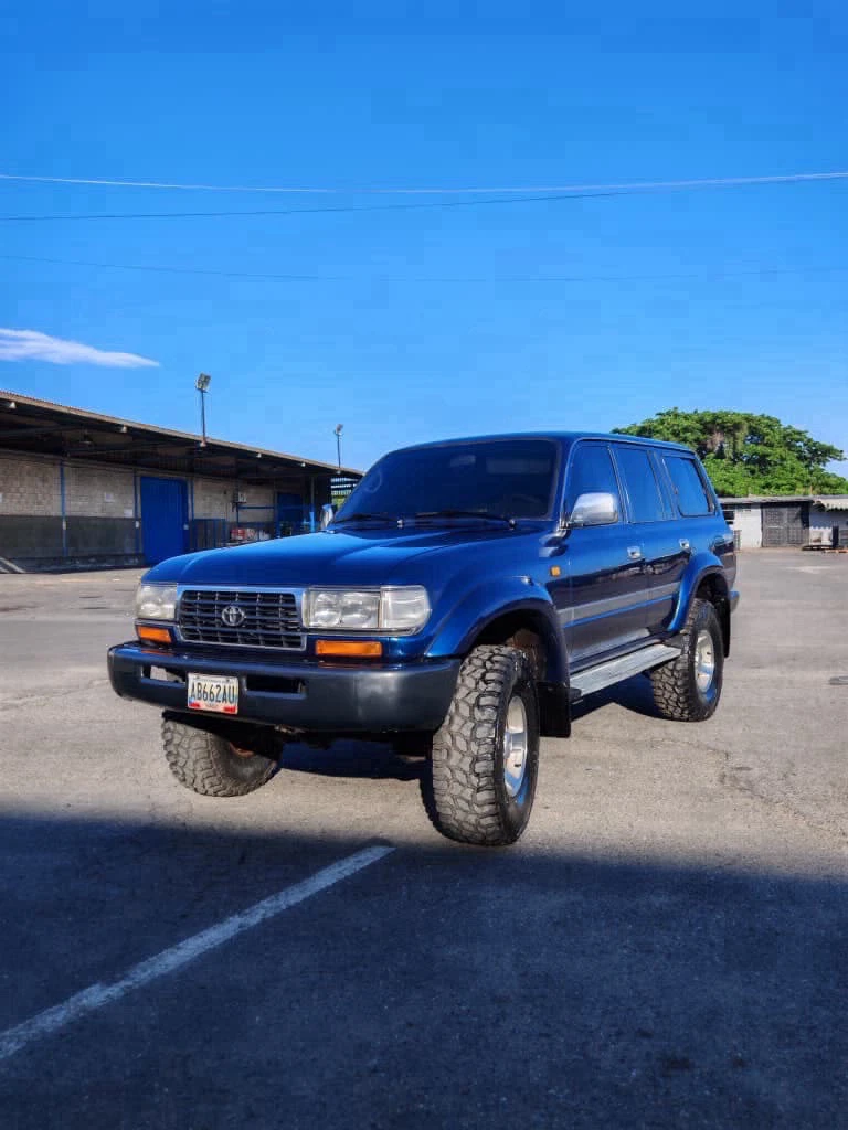 2004 Toyota Burbuja VX — photo 17