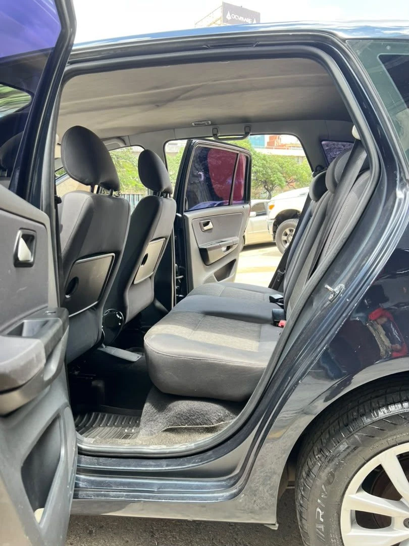 2012 Volkswagen Spacefox — foto 6