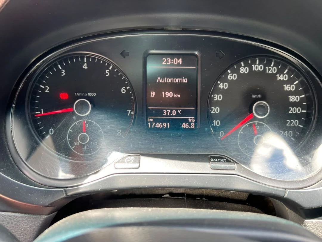 2012 Volkswagen Spacefox — foto 7