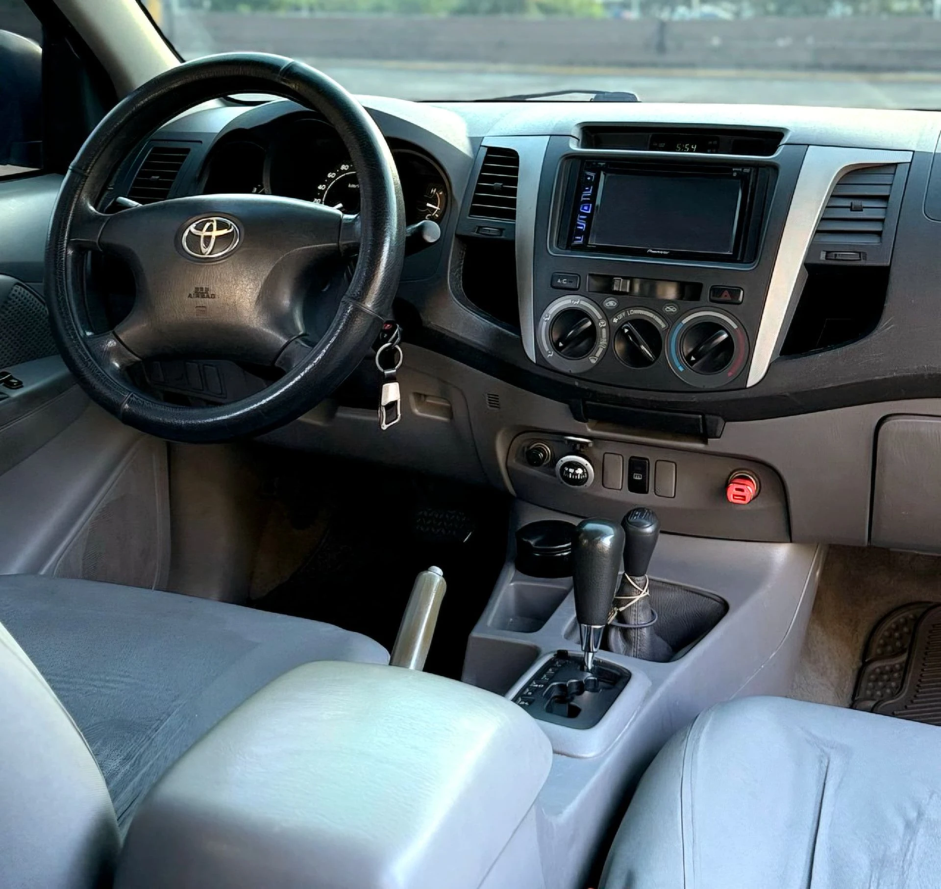 2007 Toyota Hilux 4.0 — foto 17