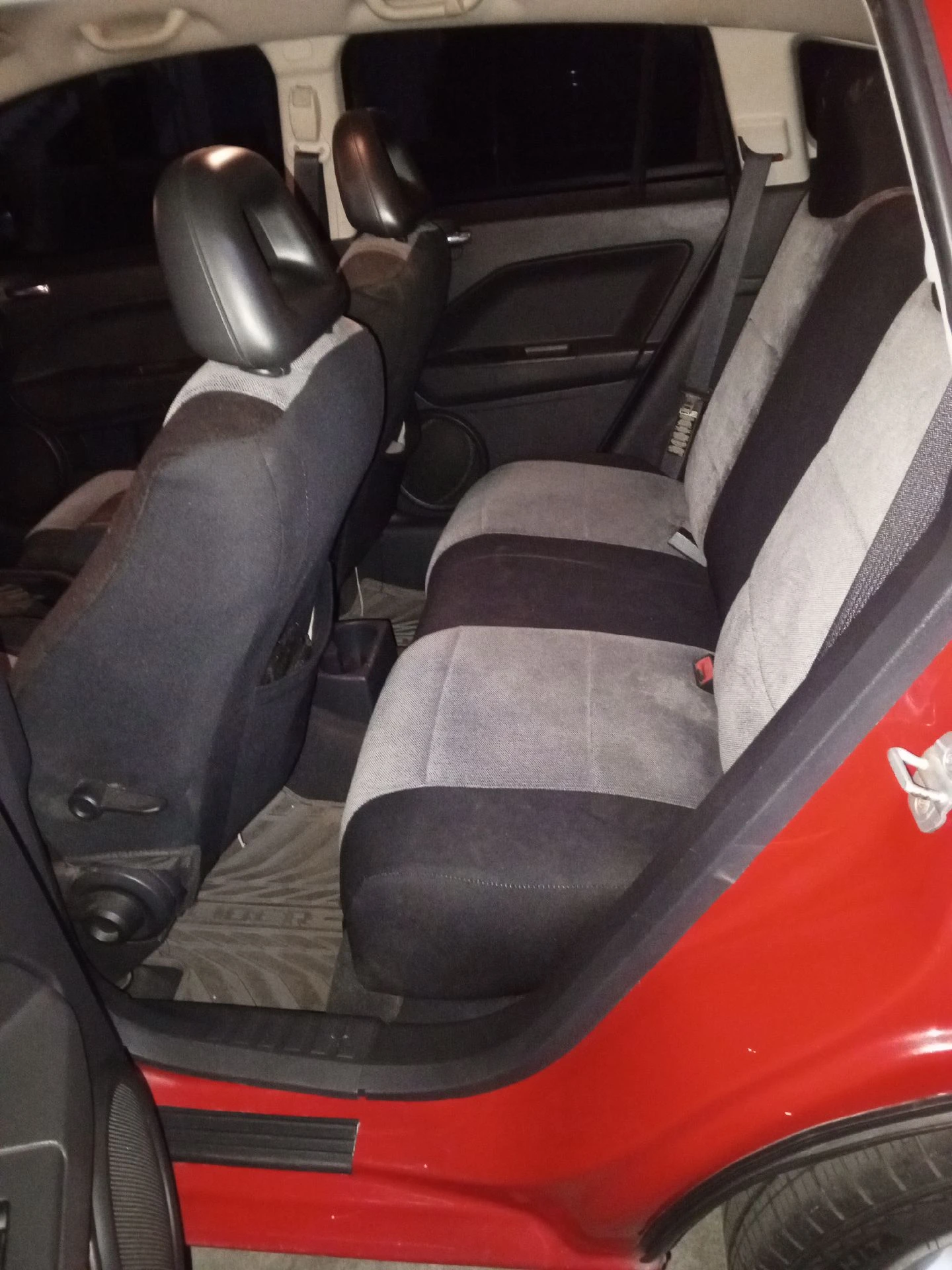 2008 Dodge Caliber LX — photo 11