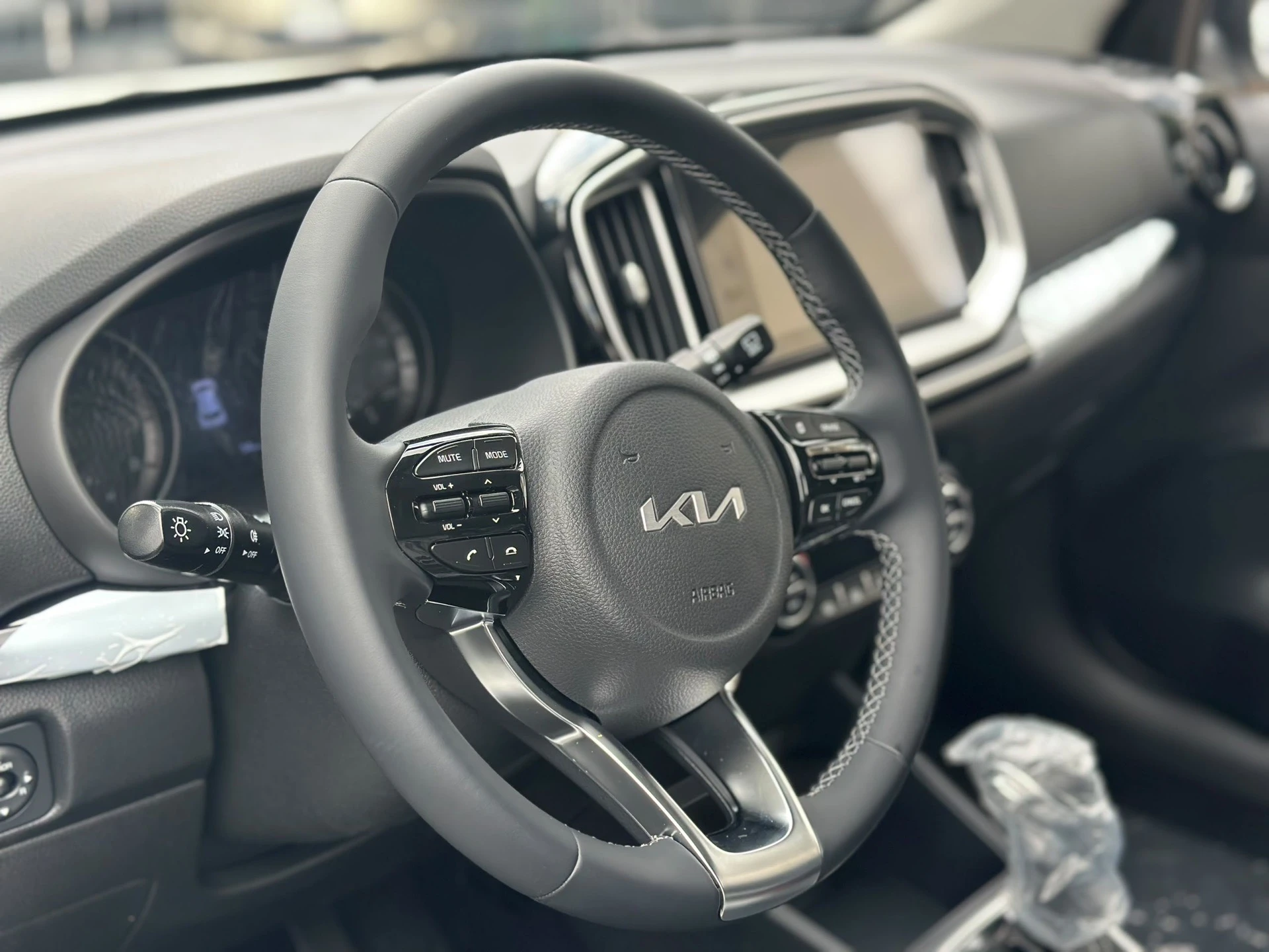 2026 Kia KX1 — foto 3