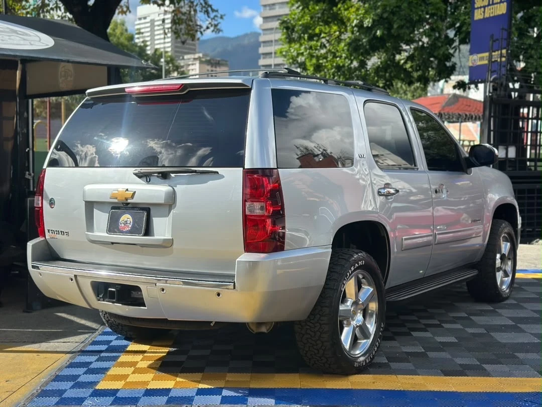 2013 Chevrolet Tahoe Lt — foto 2