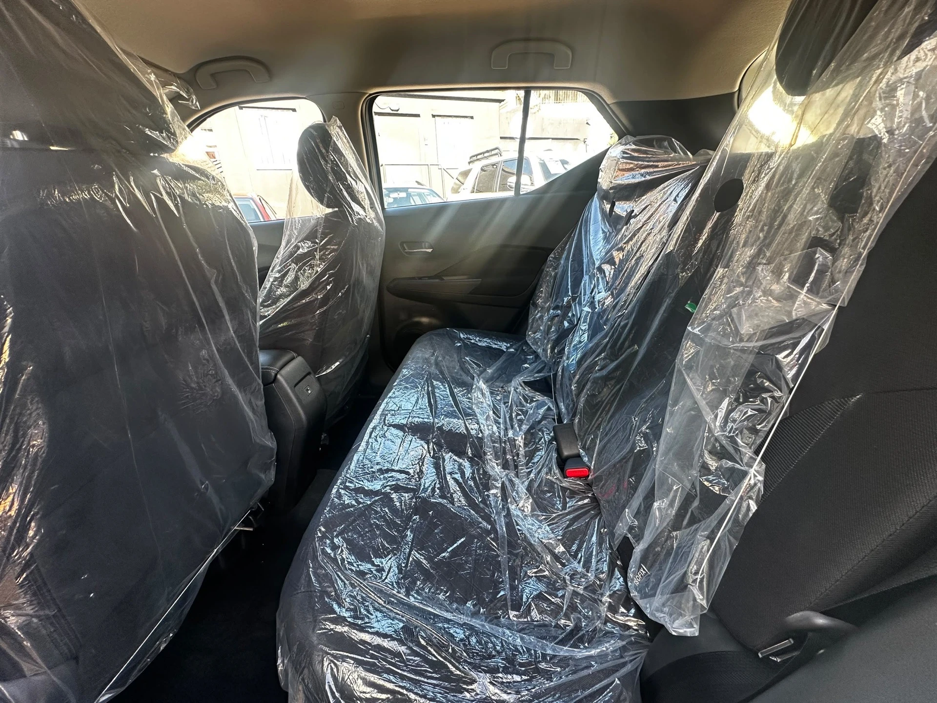 2025 Nissan Kicks — foto 2