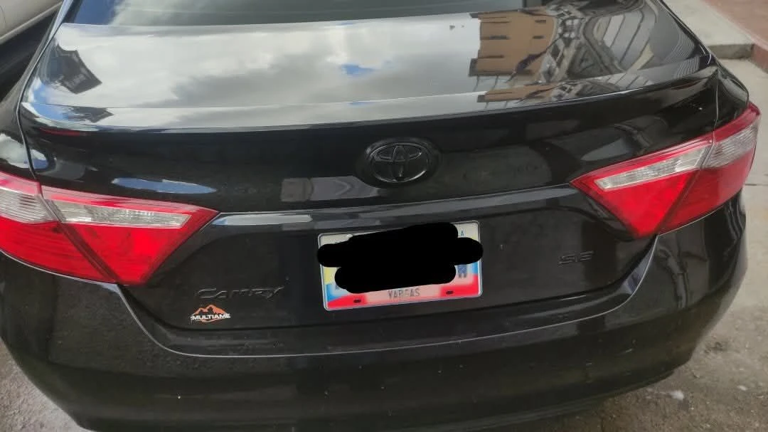 2016 Toyota Camry SE — foto 8