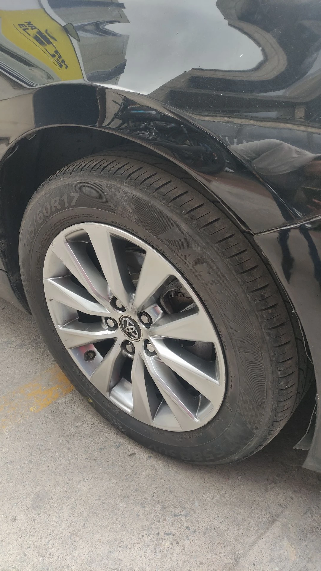 2016 Toyota Camry SE — foto 16