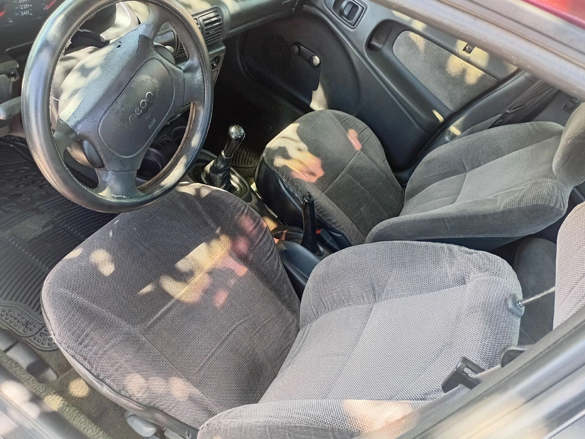 1998 Chrysler Neon LE — foto 5