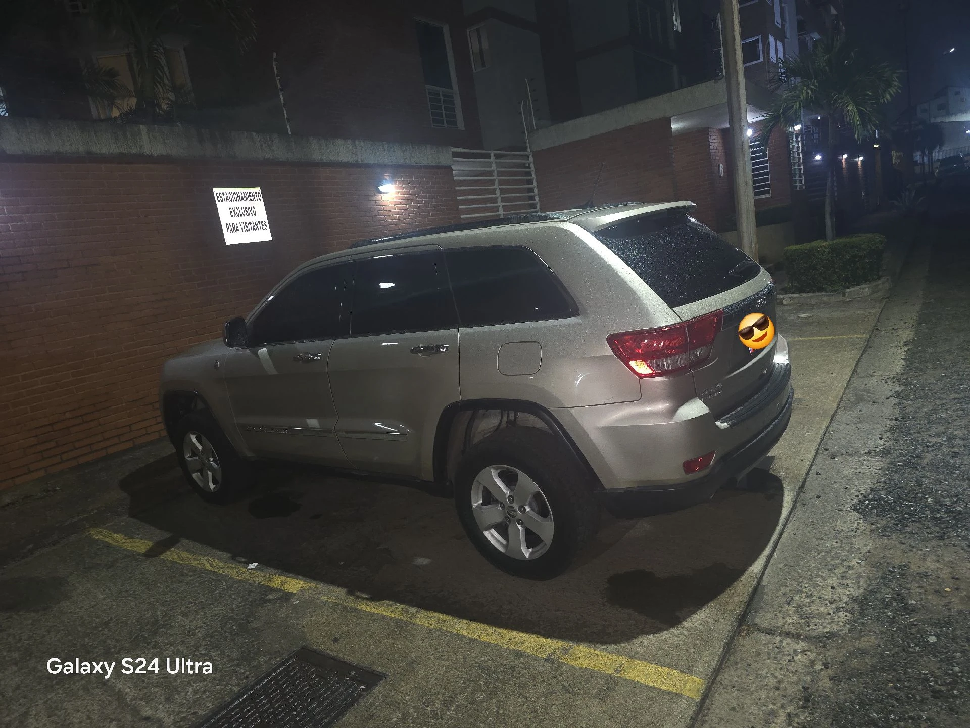 2012 Jeep Grand Cherokee Sport wagon — foto 4