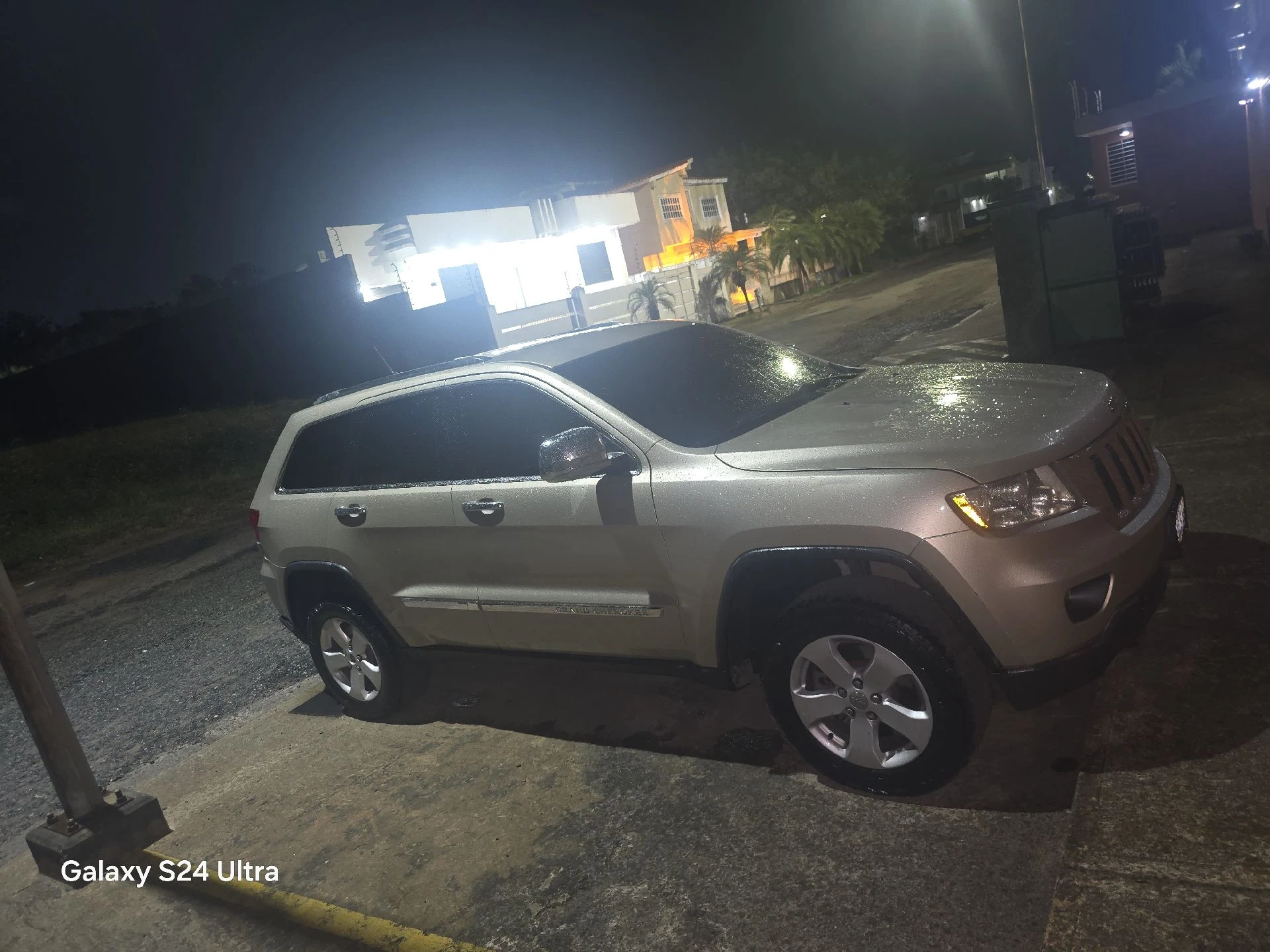 2012 Jeep Grand Cherokee Sport wagon — foto 7