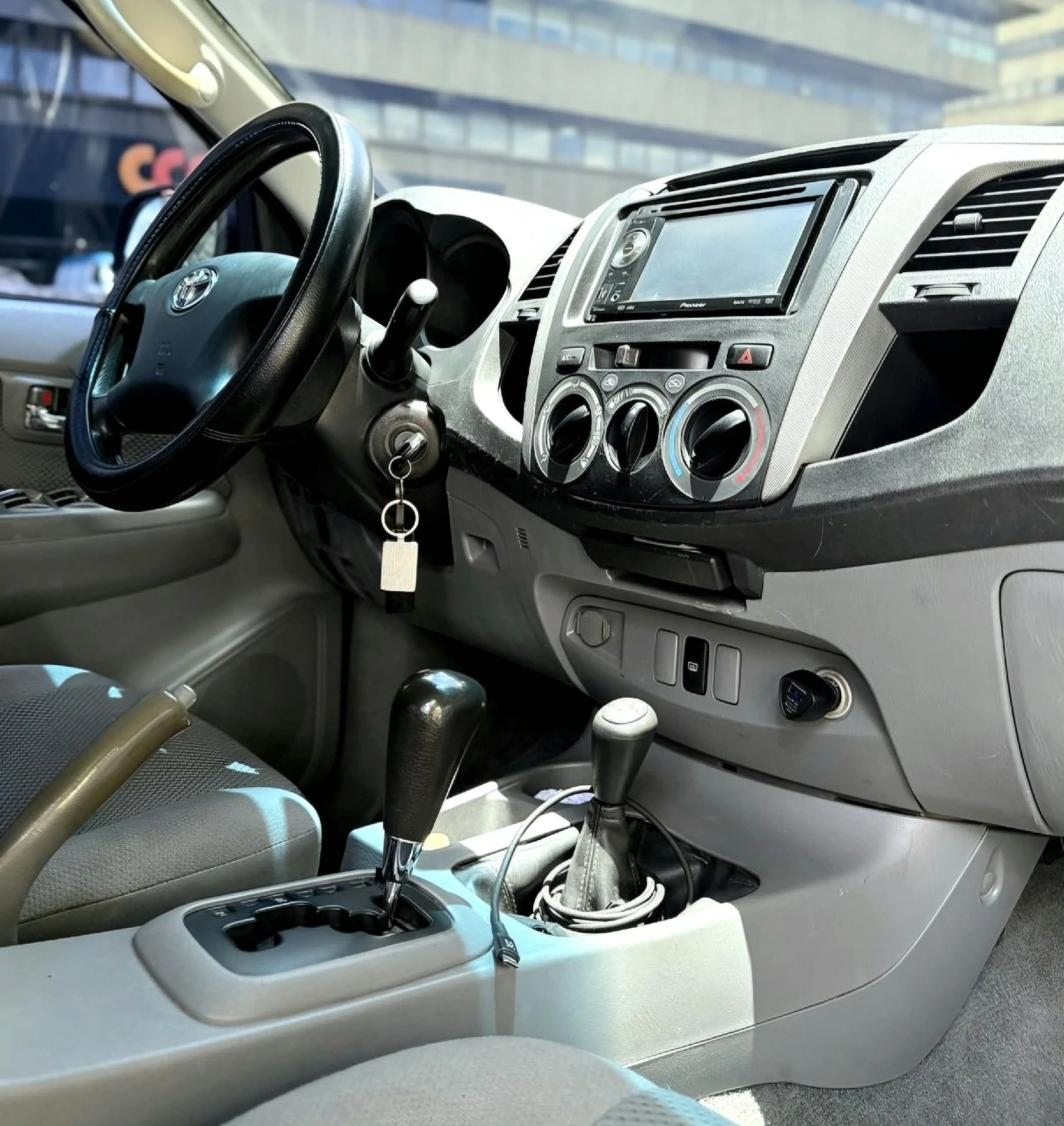 2009 Toyota Hilux 4.0 — foto 18