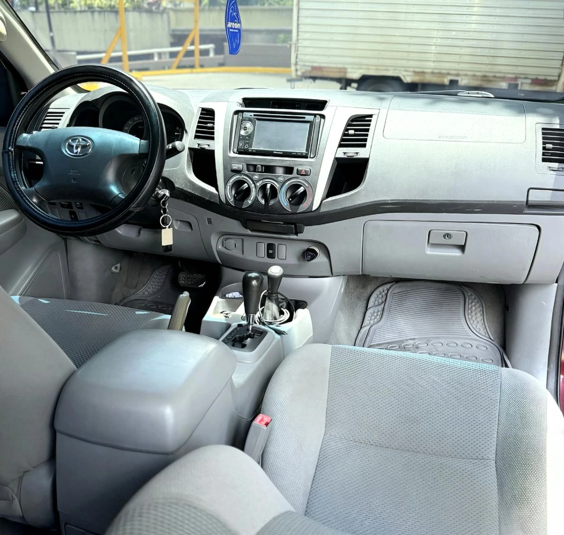 2009 Toyota Hilux 4.0 — foto 19