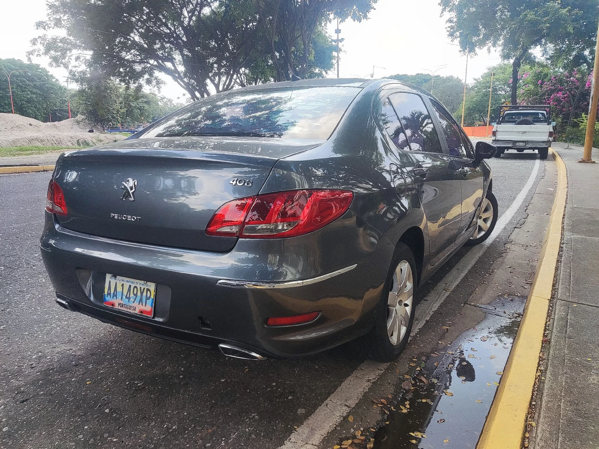 2012 Peugeot 408 Sedan — foto 3