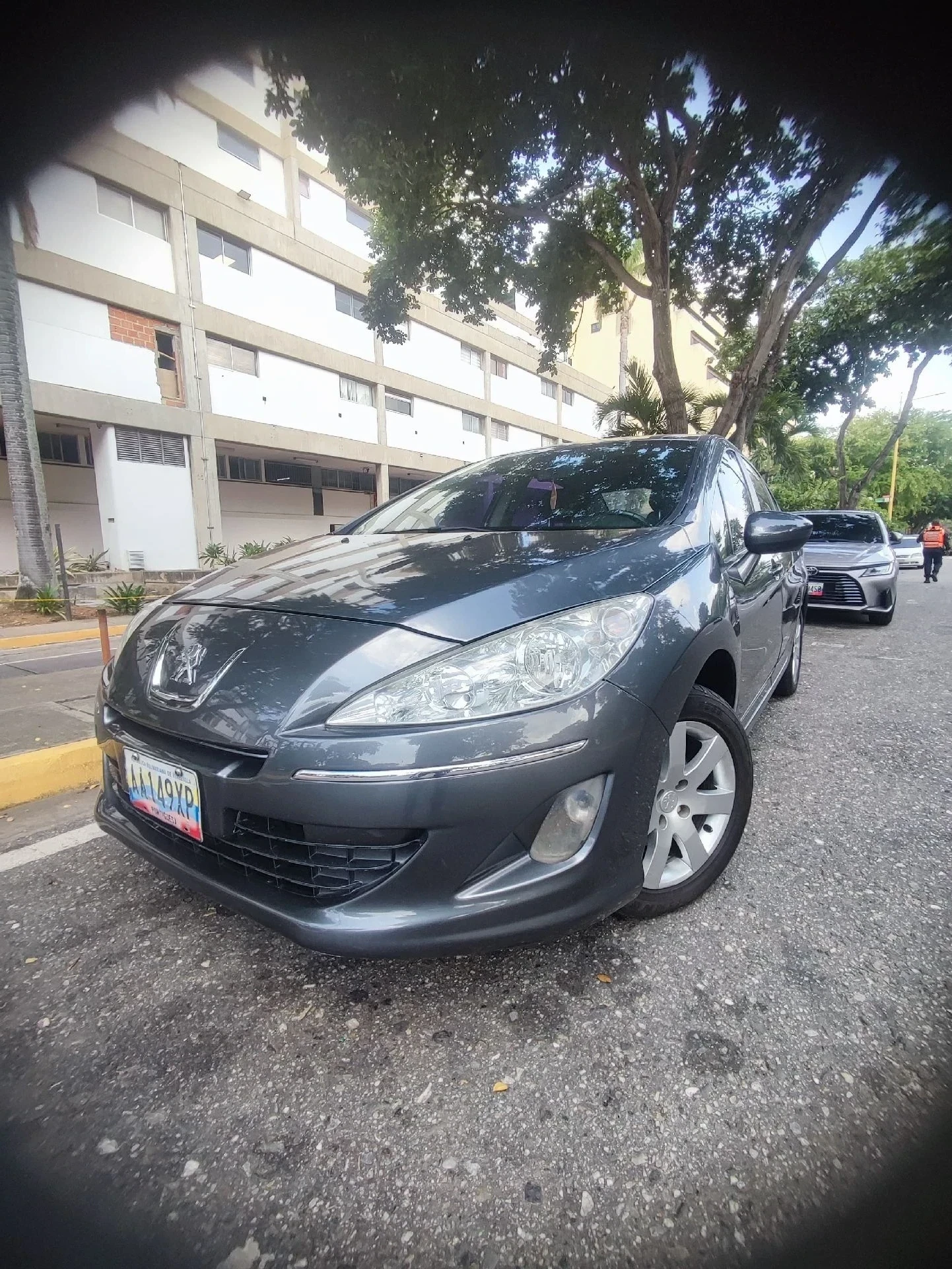 2012 Peugeot 408 Sedan
