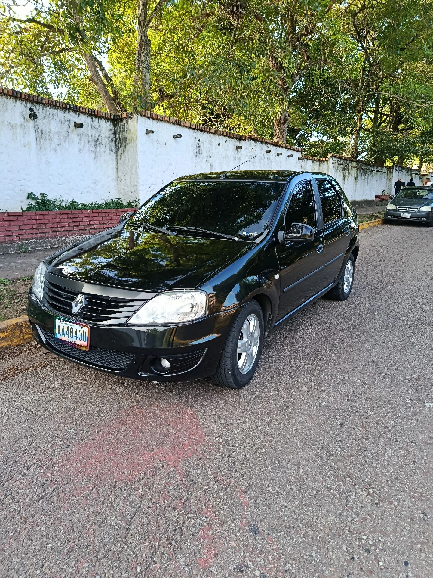 2013 Renault Logan L2 — foto 2