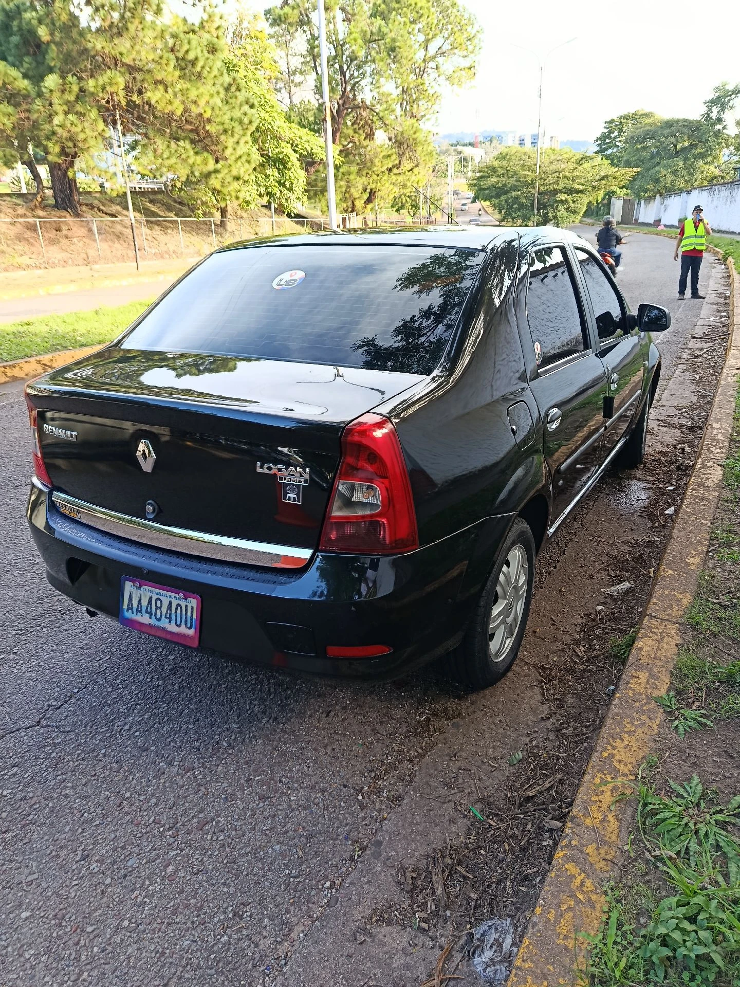 2013 Renault Logan L2 — foto 5