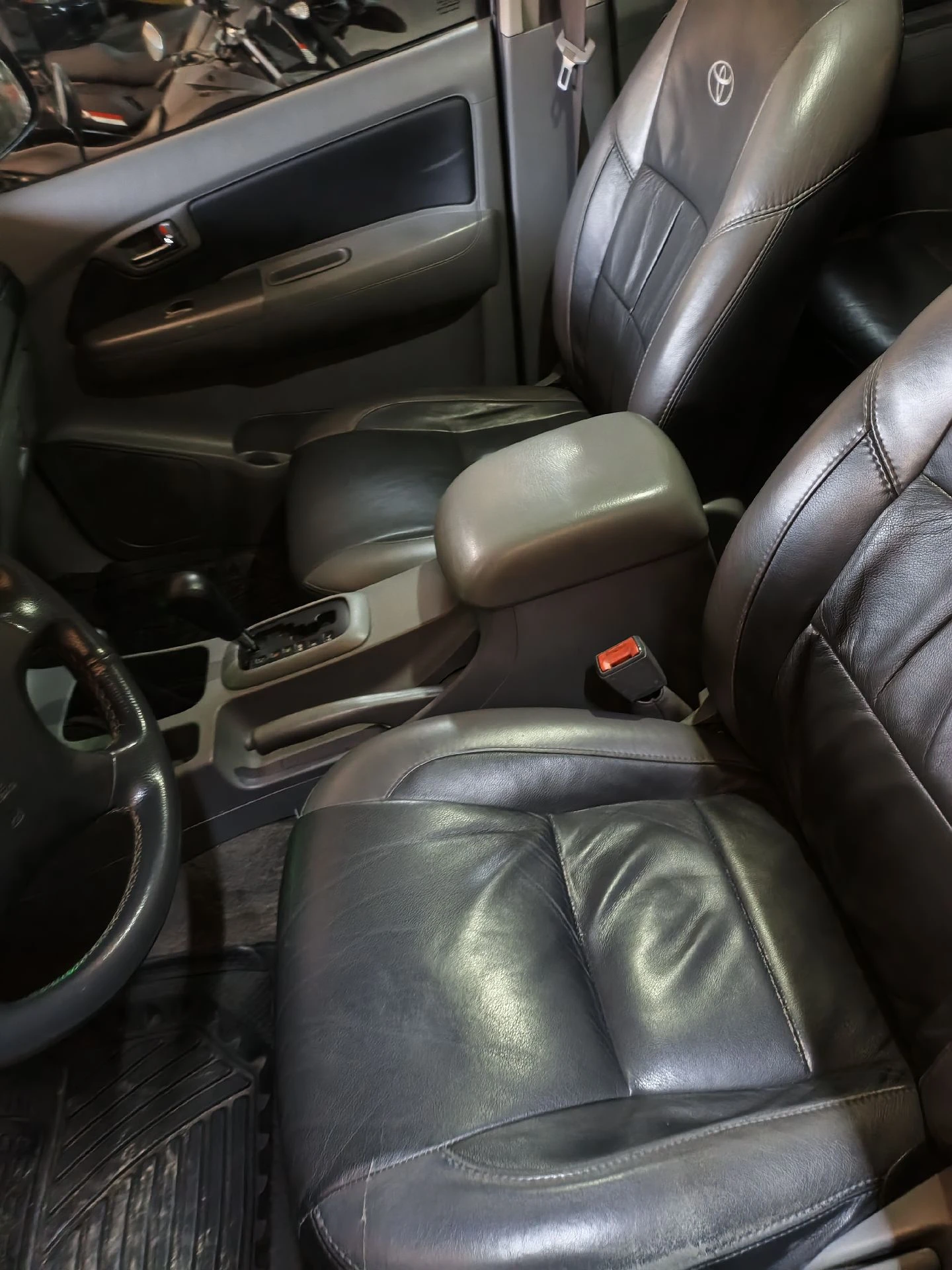 2011 Toyota Hilux Kavak — foto 3