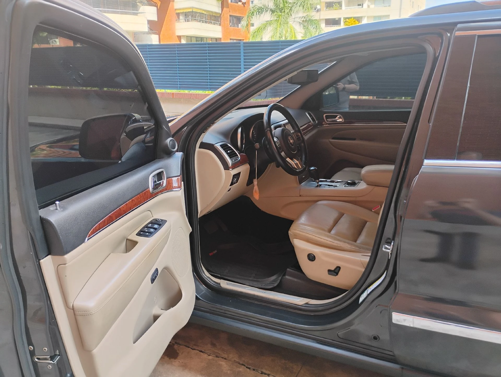 2011 Jeep Grand Cherokee Limit — foto 6