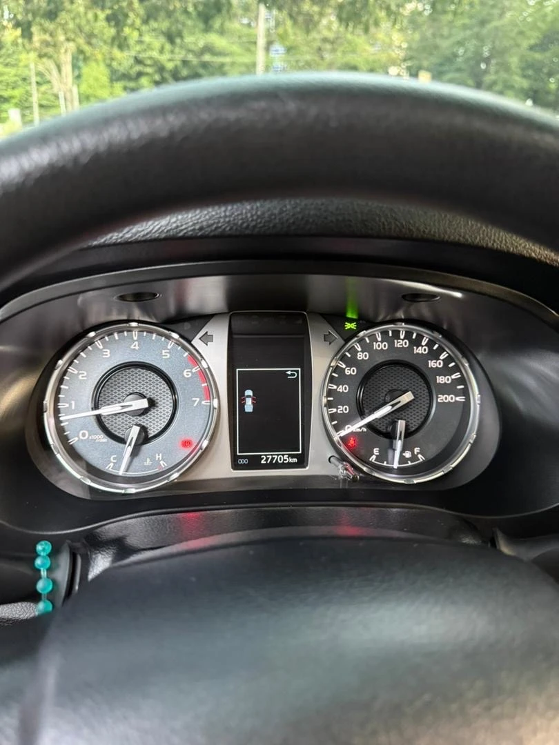2021 Toyota Hilux Dubai — foto 8