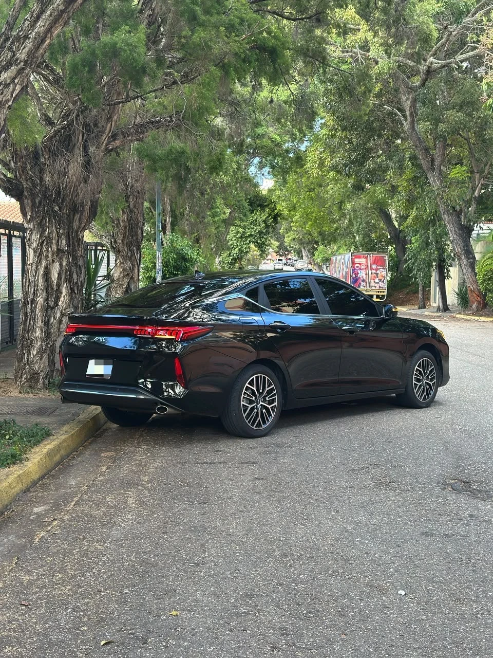 2025 JAC Ellis Elite la plus 2.0 — foto 4