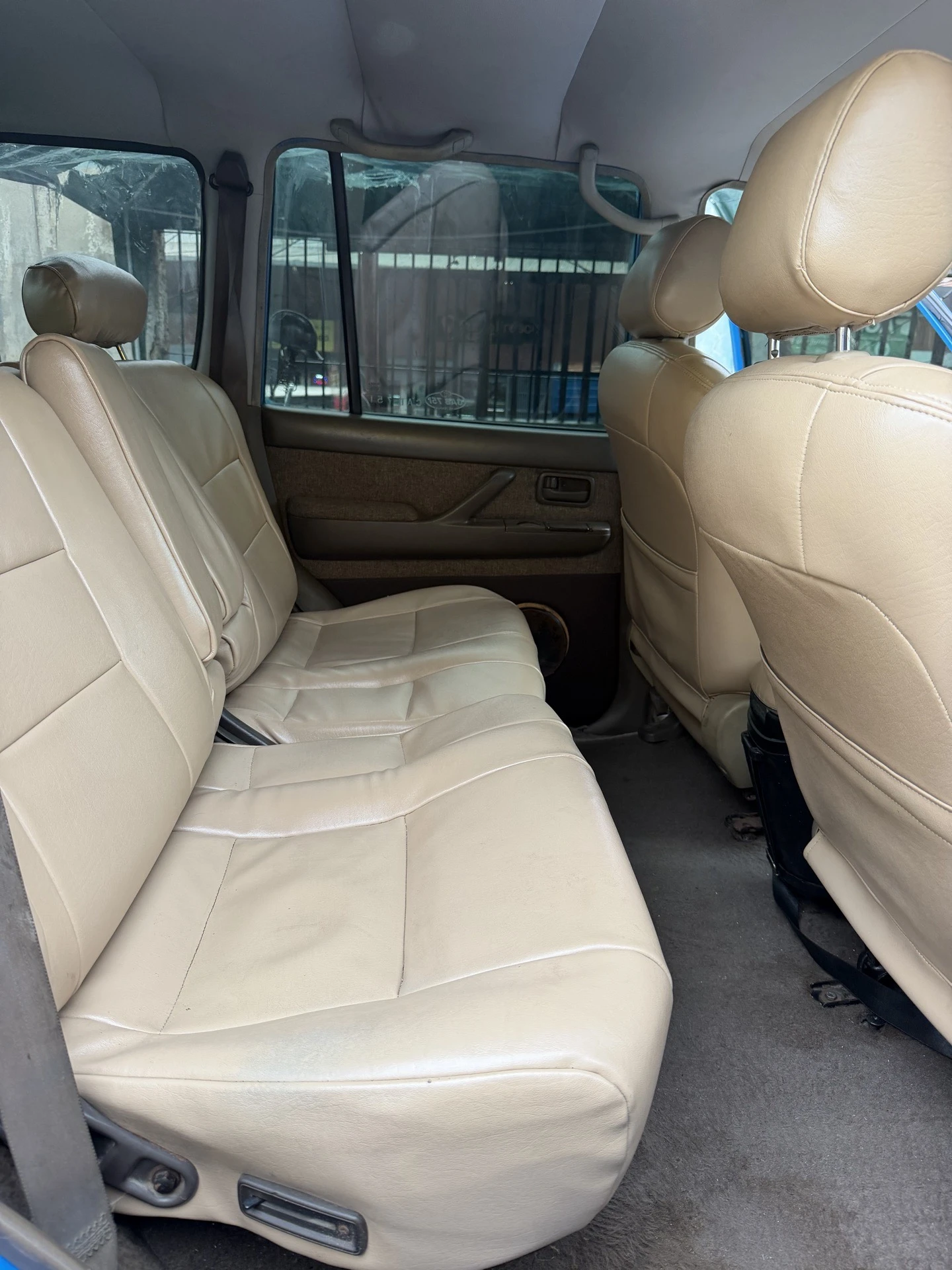 2000 Toyota Autana — foto 7