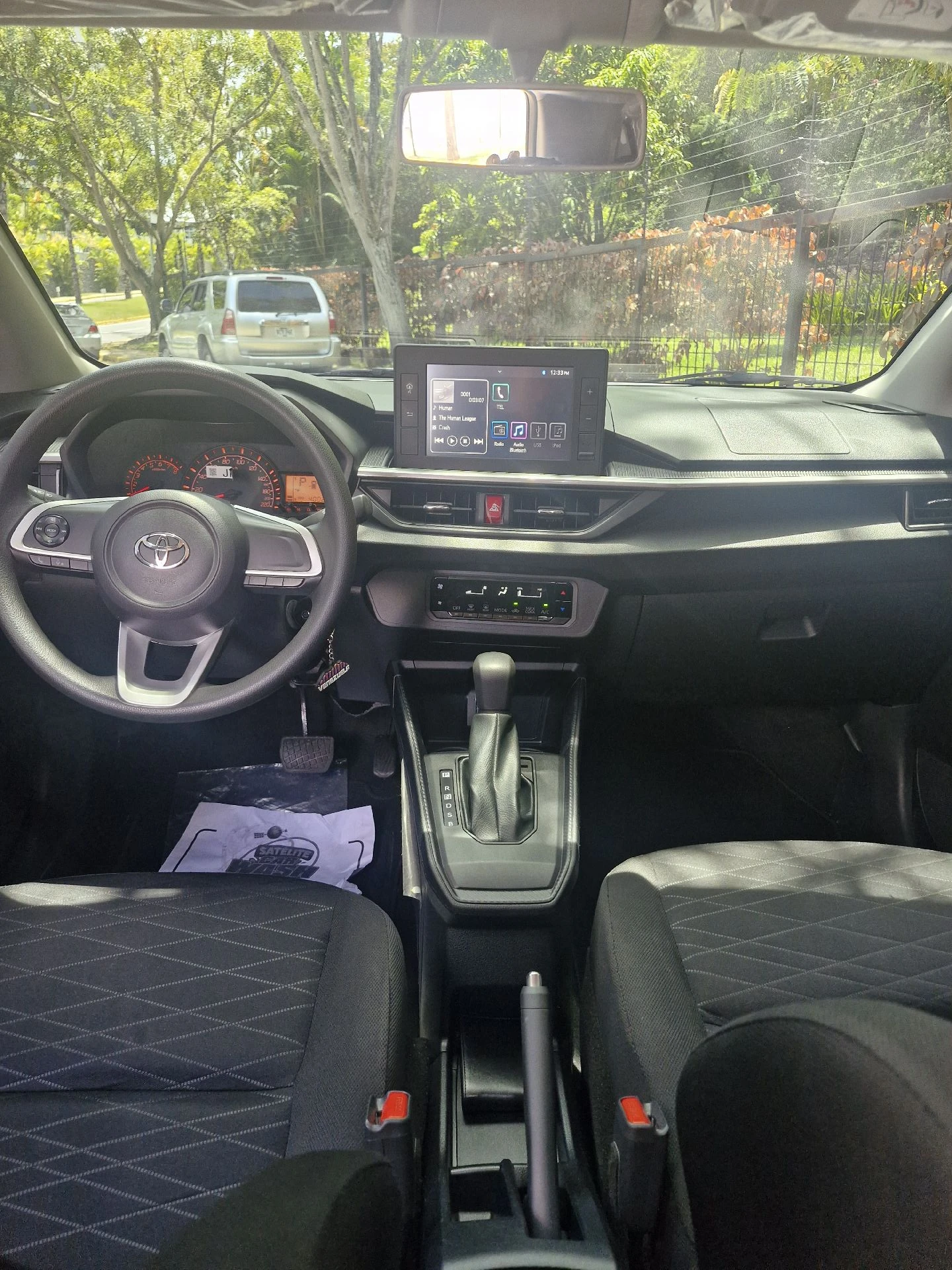 2025 Toyota Agya Lujo — foto 8