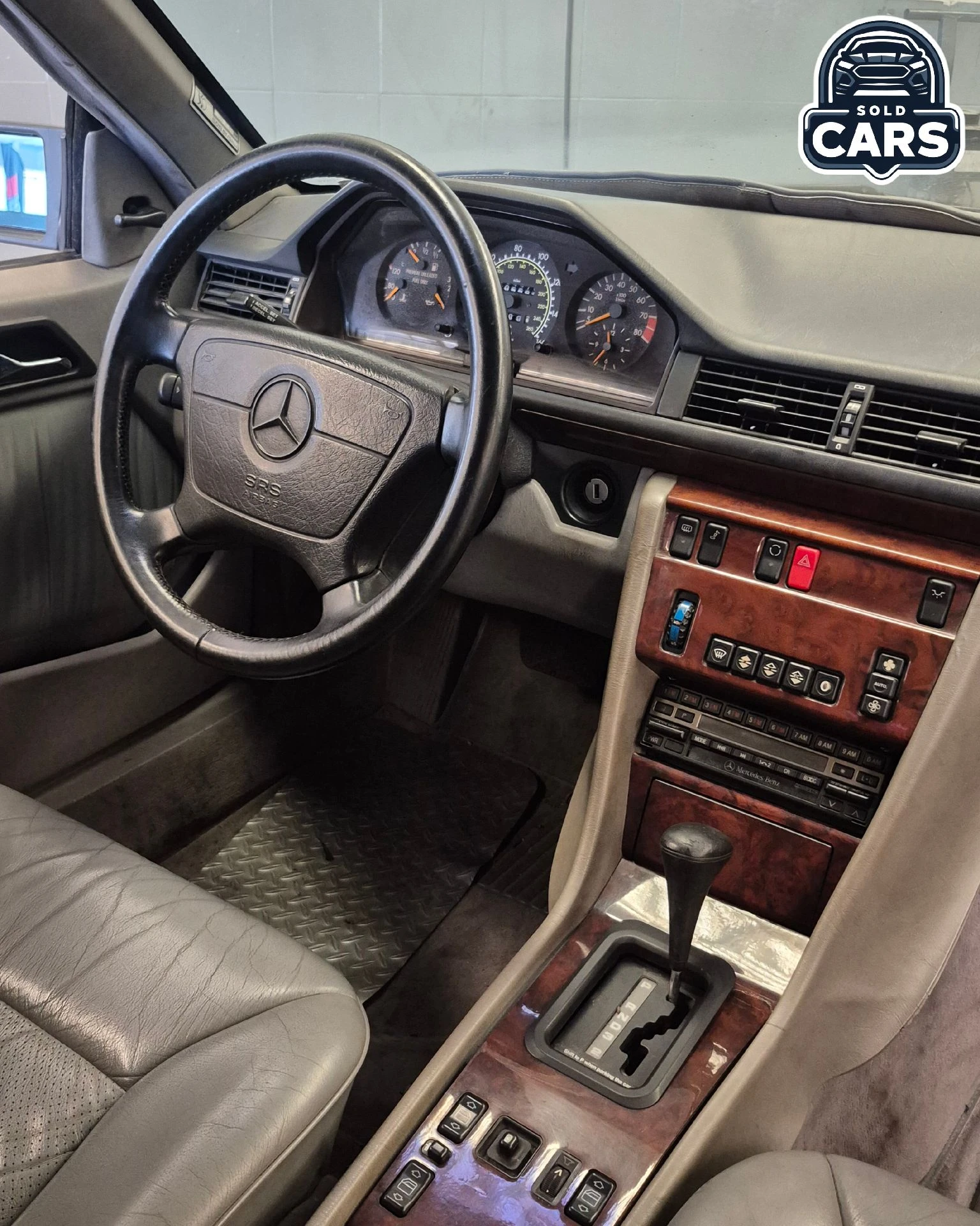 1992 Mercedes-Benz C-Class C300 24v — foto 8