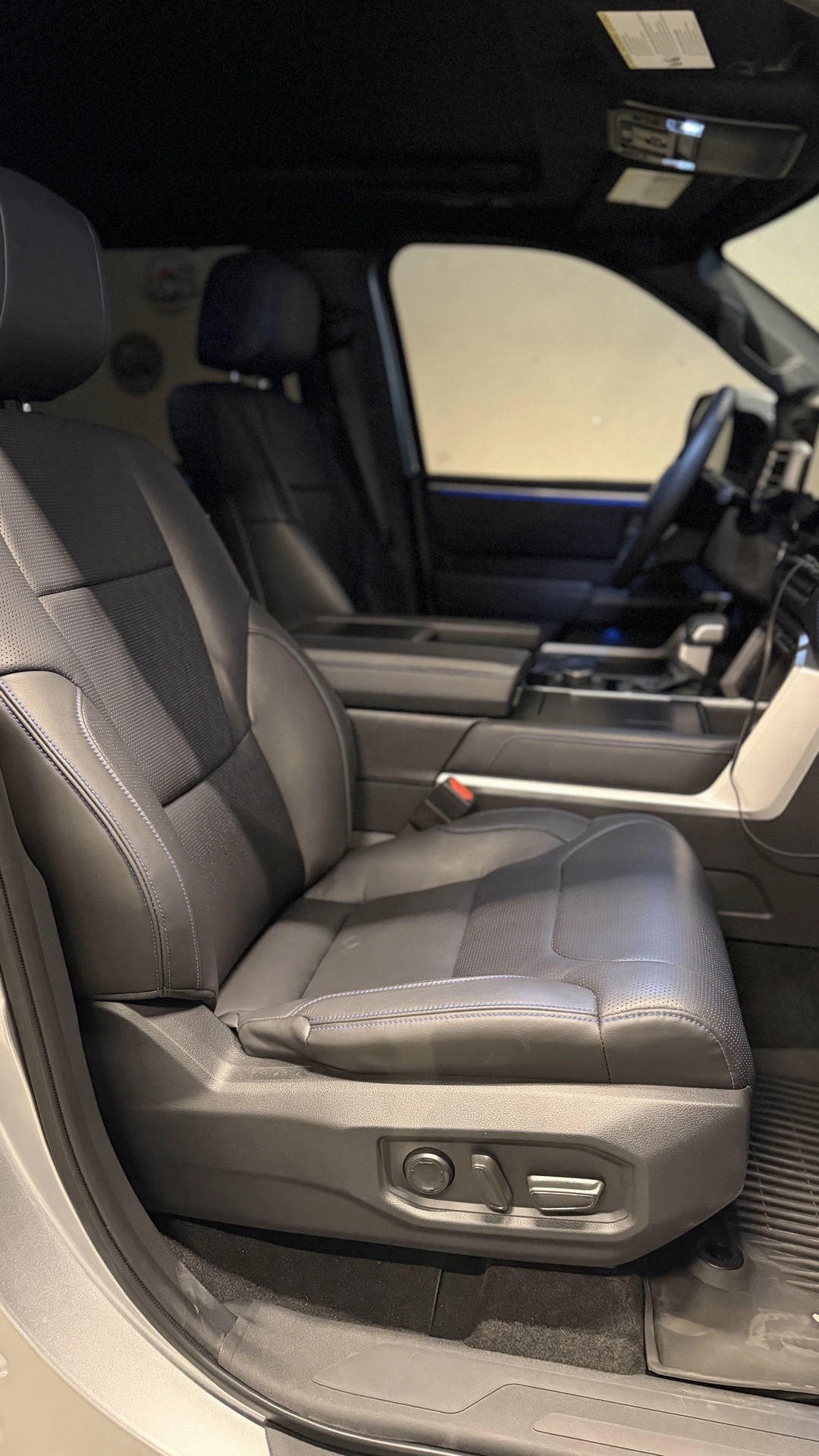 2022 Toyota Tundra Platinum — foto 8