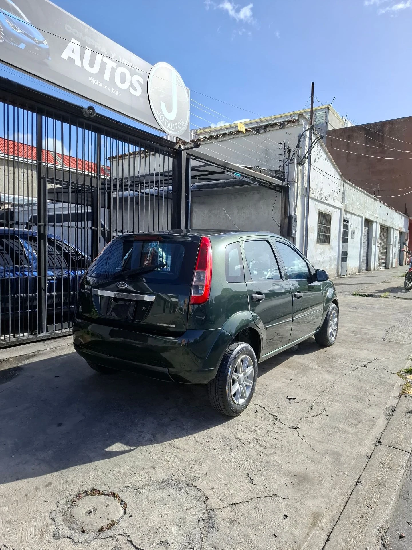2010 Ford Fiesta Max — foto 5