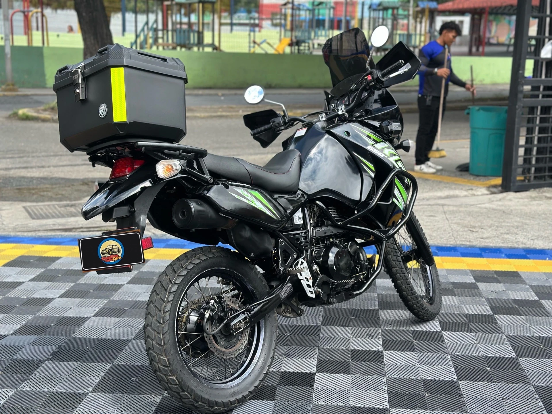 2014 Kawasaki KLR650 — foto 4