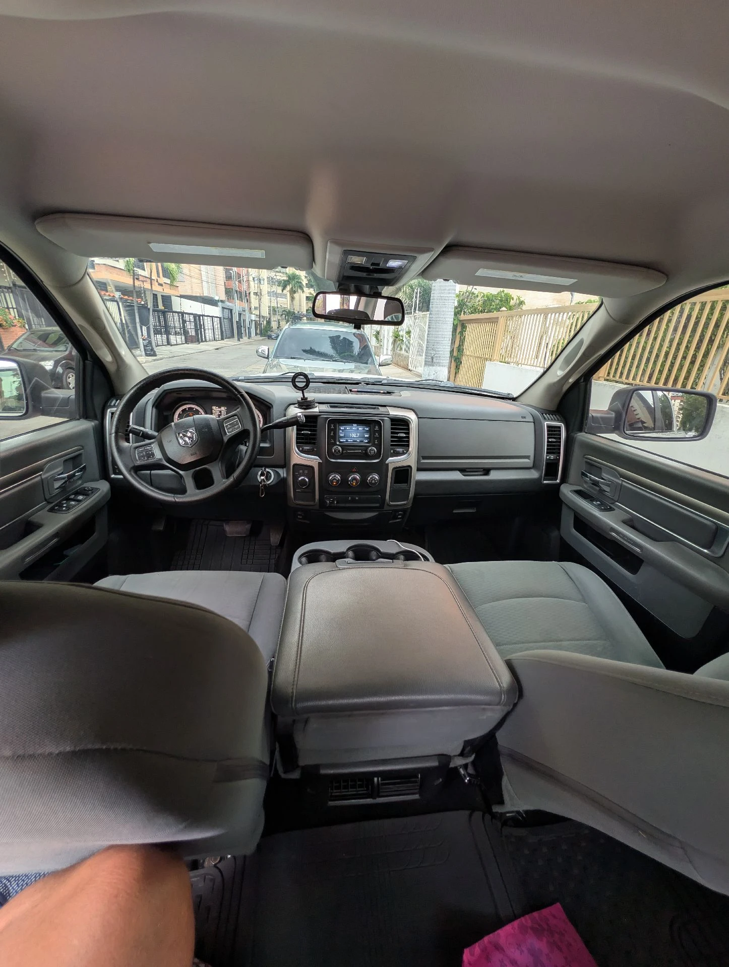 2016 RAM 2500 LS — photo 3