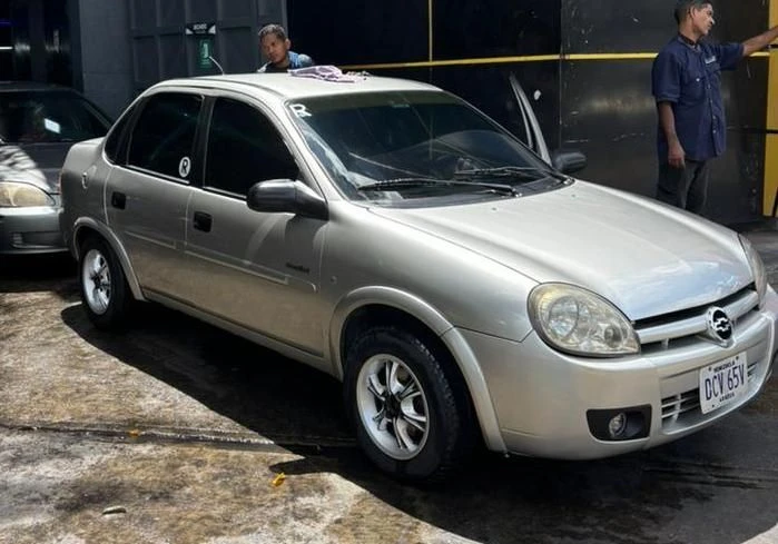 2008 Chevrolet Corsa Sedan Chevy c2 — foto 2