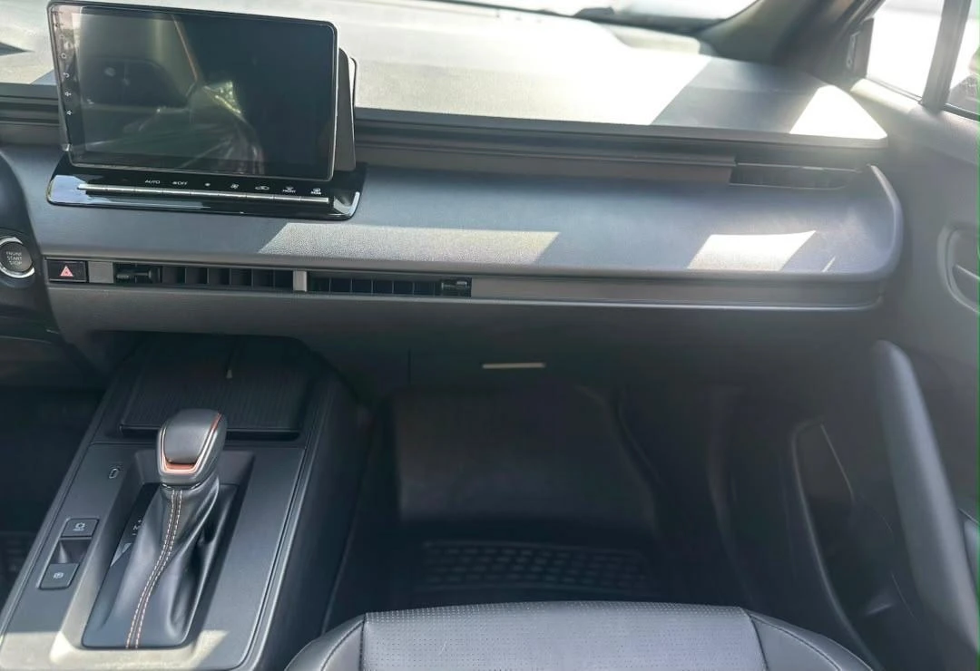 2026 Toyota Corolla Cross Full equipo — foto 4